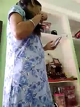 Snapshot of Hotty-Nidhi chatting on March 19, 6:24 am Hotty-Nidhi online show from March 19, 6:24 am