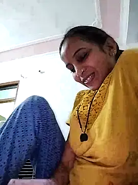 Snapshot of Hotty-Nidhi chatting on March 21, 2:07 am Hotty-Nidhi online show from March 21, 2:07 am