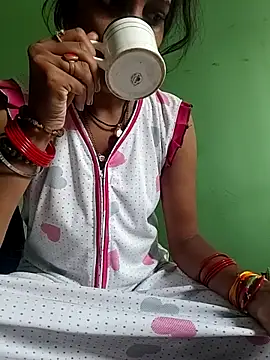 Snapshot of Hotty-Nidhi chatting on October 2, 3:02 am Hotty-Nidhi online show from October 2, 3:02 am