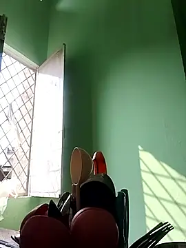 Snapshot of Hotty-Nidhi chatting on October 15, 4:01 am Hotty-Nidhi online show from October 15, 4:01 am