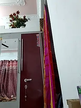 Snapshot of Hotty-Nidhi chatting on November 6, 4:35 am Hotty-Nidhi online show from November 6, 4:35 am