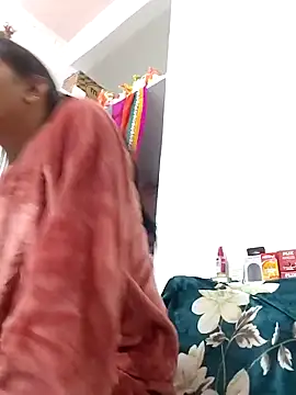 Snapshot of Hotty-Nidhi chatting on November 26, 4:52 pm Hotty-Nidhi online show from November 26, 4:52 pm