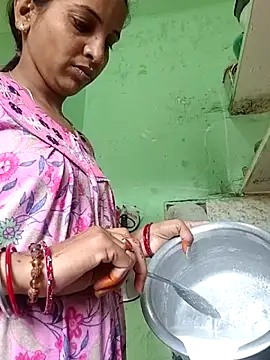 Hotty-Nidhi online show from February 24, 5:16 am