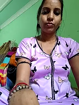 Hotty-Nidhi online show from February 25, 3:38 am