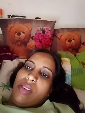 Snapshot of Hotty-Nidhi chatting on June 14, 2:57 am Hotty-Nidhi online show from June 14, 2:57 am