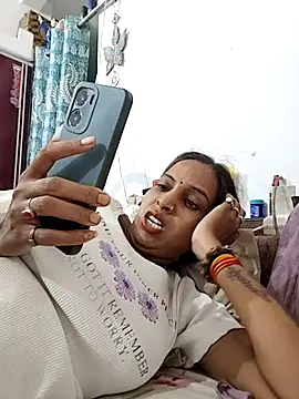 Snapshot of Hotty-Nidhi chatting on June 30, 9:10 am Hotty-Nidhi online show from June 30, 9:10 am