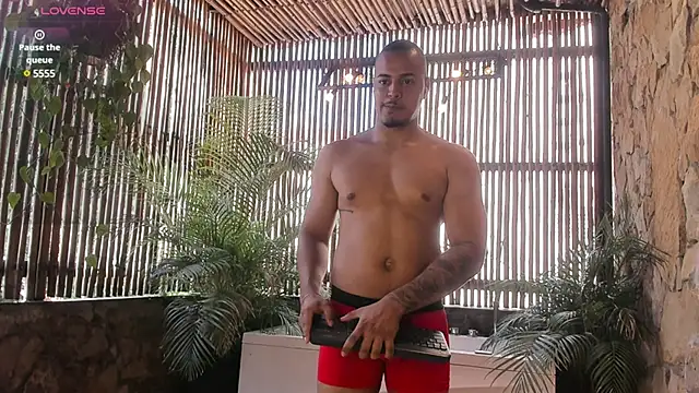 AshtonnSummer online show from March 19, 3:40 pm