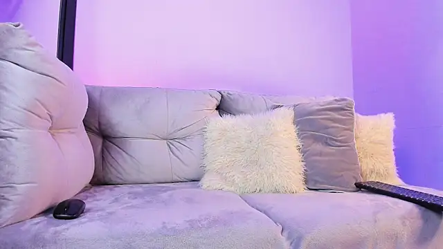 AshtonnSummer online show from November 21, 9:13 pm