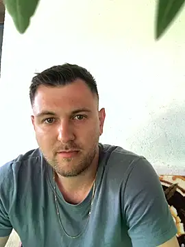 hugedickedd online show from May 14, 12:23 pm