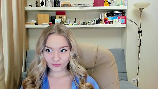 Kara Smith  online show from January 29, 12:22 am