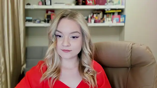 Kara Smith  online show from February 22, 10:52 pm