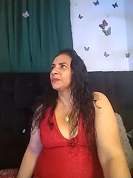 AlexaNovoa  online show from April 22, 1:19 am