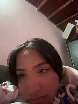 Snapshot of iamsara_21 chatting on March 17, 6:06 am iamsara 21 online show from March 17, 6:06 am