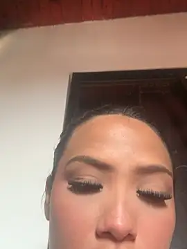 Snapshot of iamsara_21 chatting on March 19, 2:21 pm iamsara 21 online show from March 19, 2:21 pm