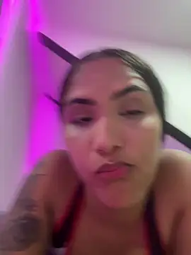 Snapshot of iamsara_21 chatting on March 25, 5:13 am iamsara 21 online show from March 25, 5:13 am