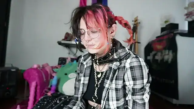 Snapshot of Devil_And_Princess chatting on September 15, 6:52 pm Devil And Princess online show from September 15, 6:52 pm