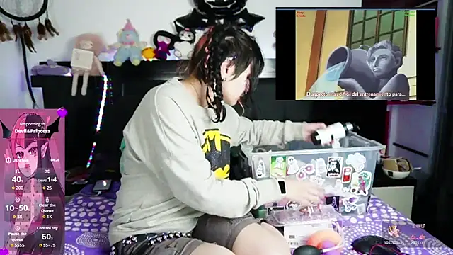 Snapshot of Devil_And_Princess chatting on May 11, 3:12 am Devil And Princess online show from May 11, 3:12 am