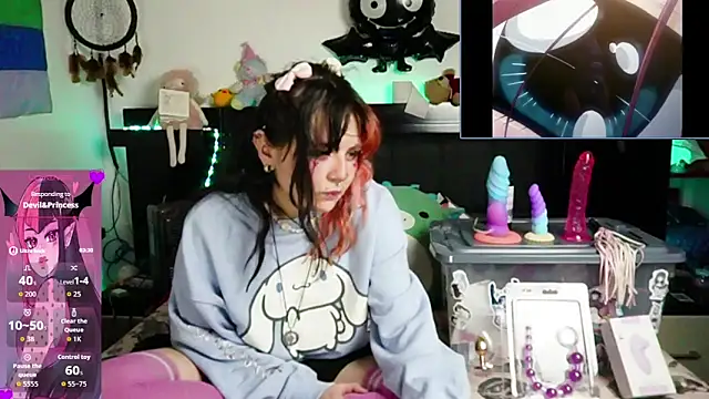 Snapshot of Devil_And_Princess chatting on June 8, 2:56 am Devil And Princess online show from June 8, 2:56 am