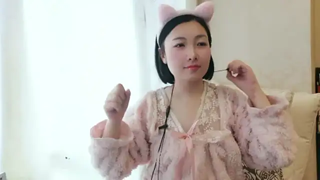 Snapshot of Rachel-6600 chatting on February 10, 3:32 am Rachel-6600 online show from February 10, 3:32 am