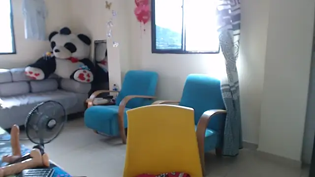 Snapshot of Olgahunder chatting on June 1, 8:32 pm Olgahunder online show from June 1, 8:32 pm