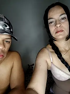 Snapshot of megan_milf79 chatting on March 12, 12:10 am megan milf79 online show from March 12, 12:10 am