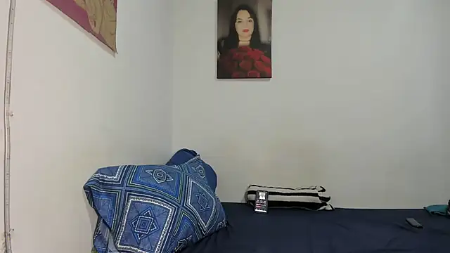 Snapshot of megan_milf79 chatting on October 17, 12:36 am megan milf79 online show from October 17, 12:36 am