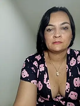 Snapshot of megan_milf79 chatting on December 5, 2:09 am megan milf79 online show from December 5, 2:09 am