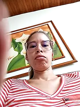 Snapshot of Sexi_girl29 chatting on July 8, 5:39 pm Sexi girl29 online show from July 8, 5:39 pm