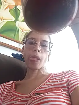 Snapshot of Sexi_girl29 chatting on July 14, 3:51 pm Sexi girl29 online show from July 14, 3:51 pm