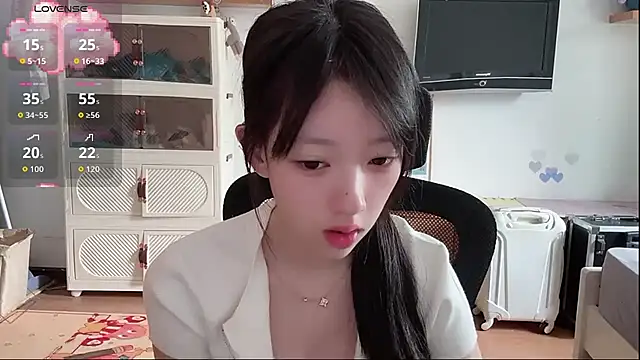 Snapshot of umi-dd chatting on June 25, 4:01 am umi-dd online show from June 25, 4:01 am