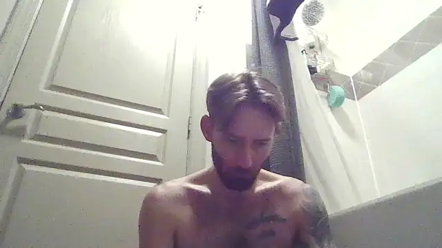 Snapshot of whowantsacreampie chatting on October 17, 12:30 pm whowantsacreampie online show from October 17, 12:30 pm