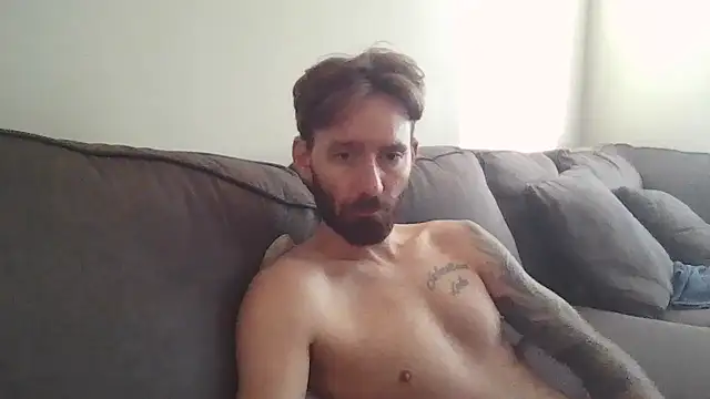 Snapshot of whowantsacreampie chatting on October 29, 9:27 pm whowantsacreampie online show from October 29, 9:27 pm