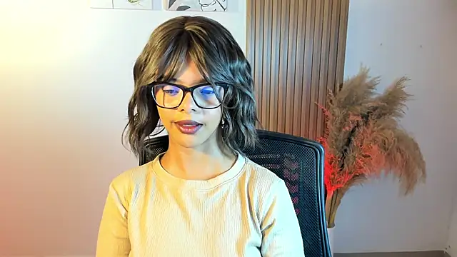 Milabrown  online show from October 4, 9:13 pm