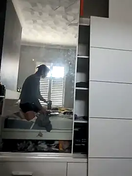 Snapshot of Nick-Ox chatting on September 17, 3:03 pm Nick-Ox online show from September 17, 3:03 pm