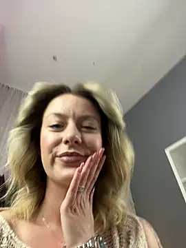 Snapshot of AnnastasiaMills chatting on May 11, 7:55 pm AnnastasiaMills online show from May 11, 7:55 pm