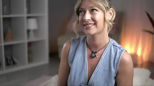 Snapshot of AnnastasiaMills chatting on June 17, 9:49 pm AnnastasiaMills online show from June 17, 9:49 pm