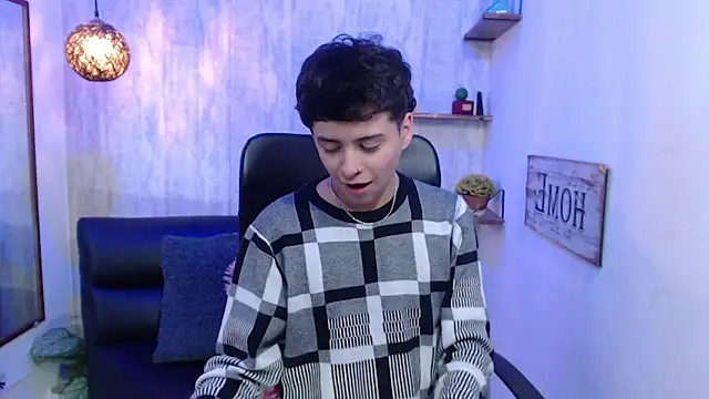 Snapshot of Sam_Daves chatting on March 11, 5:13 pm Sam Daves online show from March 11, 5:13 pm