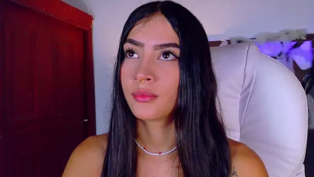 Snapshot of alice_rous21 chatting on October 30, 1:45 pm alice rous21 online show from October 30, 1:45 pm