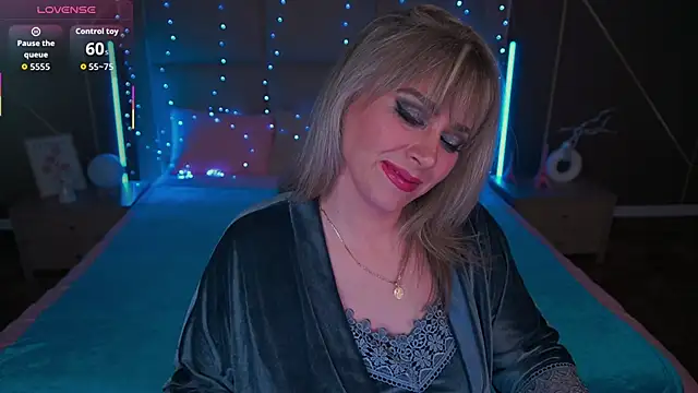 CandyLadyyy online show from March 21, 10:24 pm