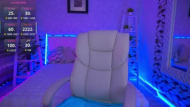 CandyLadyyy online show from April 12, 8:58 pm