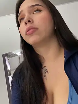 LunaCandy  online show from October 27, 1:37 pm