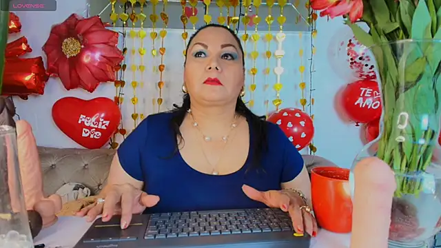 Snapshot of EllenaBoobs_ chatting on September 19, 5:31 am EllenaBoobs online show from September 19, 5:31 am