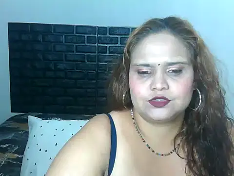 clover cams1874 online show from November 28, 3:58 pm