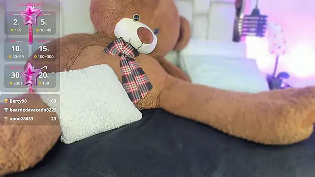 Daia Ortiz online show from February 10, 8:35 pm