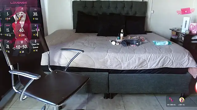 mia velvet1 online show from November 12, 1:33 pm