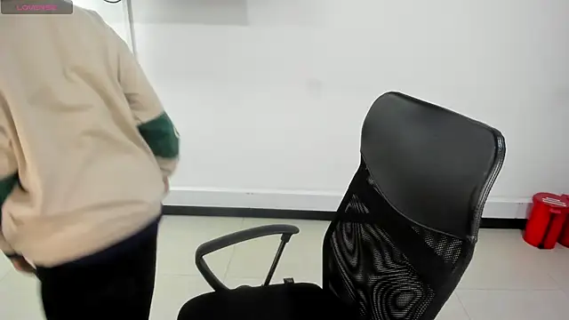 Snapshot of jenn_cg chatting on November 15, 10:04 pm jenn cg online show from November 15, 10:04 pm