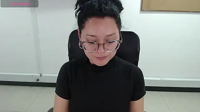 jenn cg online show from March 16, 11:20 pm