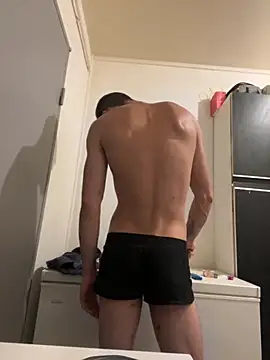 Hugo34bg online show from September 29, 3:55 am