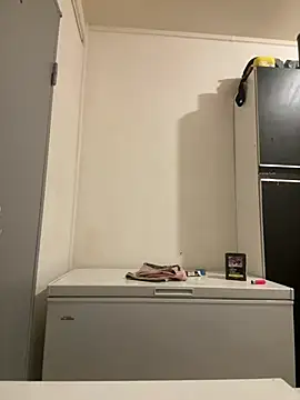 Hugo34bg online show from February 5, 5:12 am