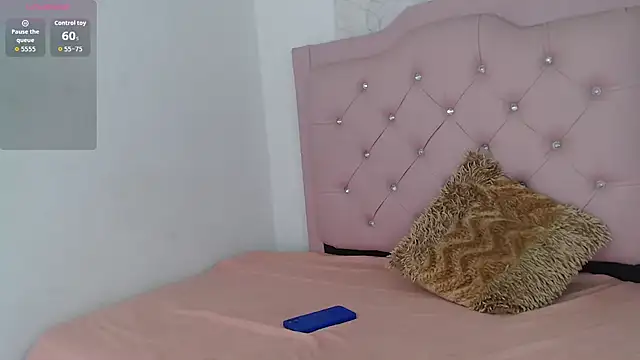 vicky bigboobs babe online show from June 15, 11:40 pm